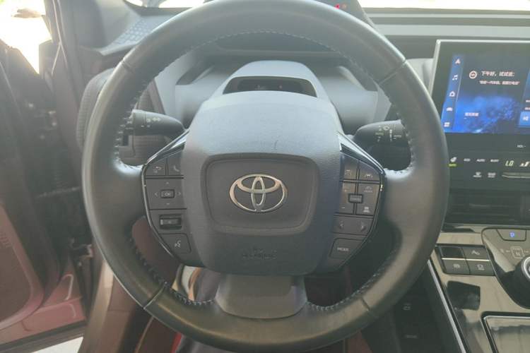 Used Toyota FAW bZ4X 2022 Two-Wheel Drive Long-Range PRO Version Steering Wheel