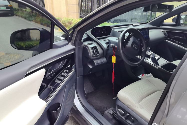 Used Toyota FAW bZ4X 2022 Four-Wheel-Drive High-Performance PRO Edition Driver Seat