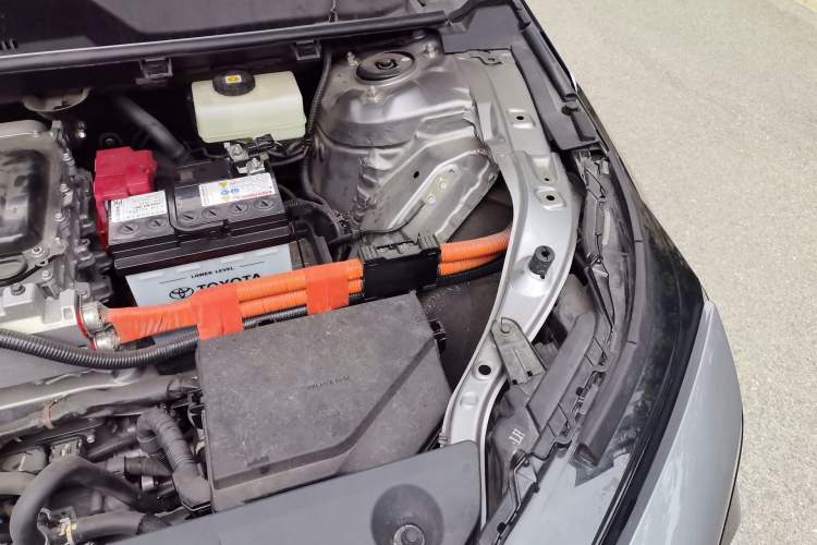Used Toyota FAW bZ4X 2022 Four-Wheel-Drive High-Performance PRO Edition Engine Bay Left