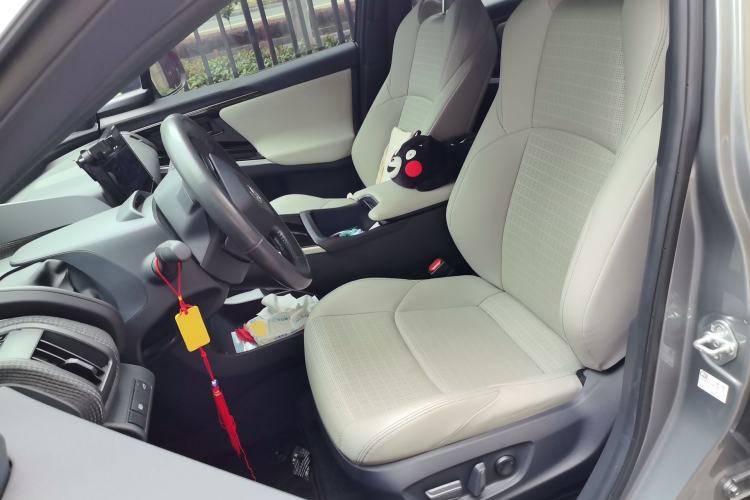 Used Toyota FAW bZ4X 2022 Four-Wheel-Drive High-Performance PRO Edition Left Front Seat