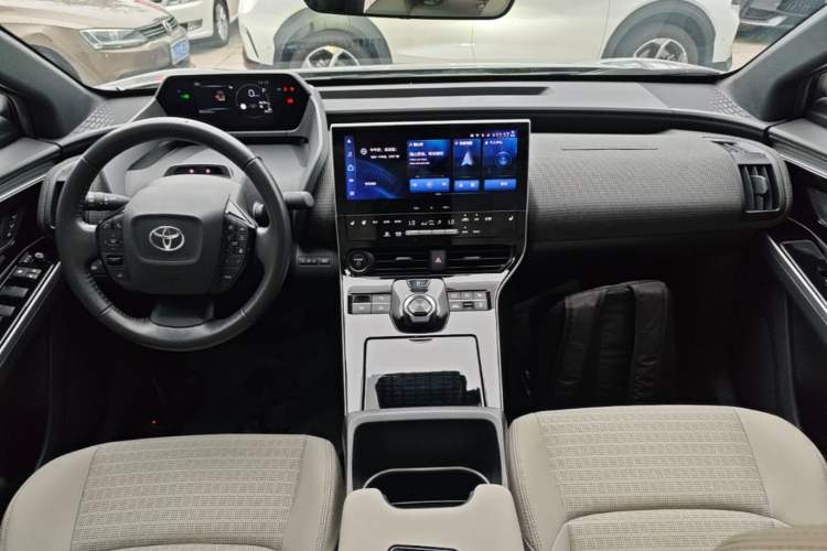 Used Toyota FAW bZ4X 2022 Four-Wheel-Drive High-Performance PRO Edition Center Console