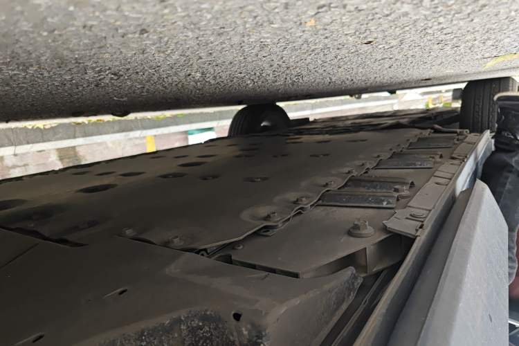 Used Toyota FAW bZ4X 2022 Two-Wheel Drive Long-Range PRO Version Chassis Rear Left