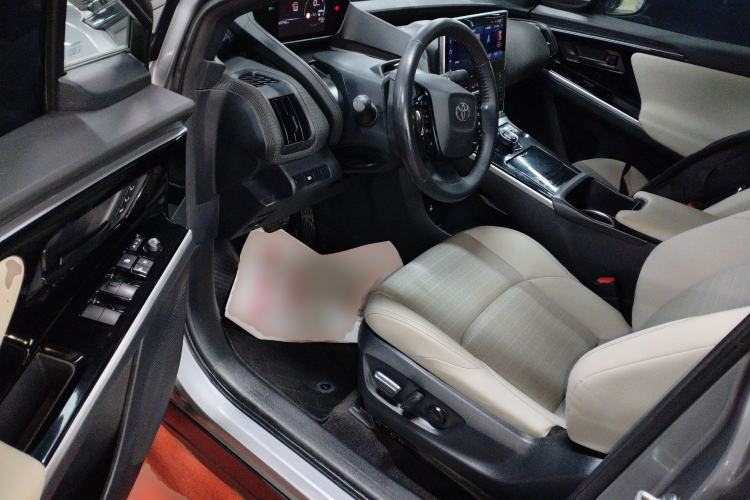 Used Toyota FAW bZ4X 2022 Four-Wheel-Drive High-Performance PRO Edition Driver Seat