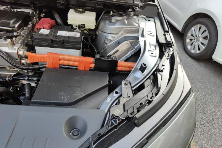 Used Toyota FAW bZ4X 2022 Four-Wheel-Drive High-Performance PRO Edition Engine Bay Left
