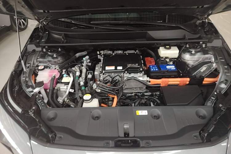 Used Toyota FAW bZ4X 2022 Four-Wheel-Drive High-Performance PRO Edition Engine Bay