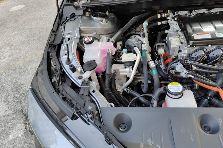 Used Toyota FAW bZ4X 2022 Four-Wheel-Drive High-Performance PRO Edition Engine Bay Right