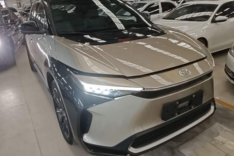 Used Toyota FAW bZ4X 2022 Four-Wheel-Drive High-Performance Premium Edition Exterior 1