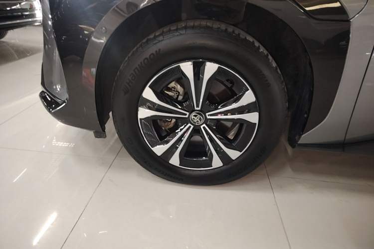 Used Toyota FAW bZ4X 2022 Four-Wheel-Drive High-Performance PRO Edition Exterior 4