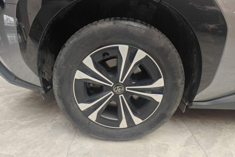 Used Toyota FAW bZ4X 2022 Two-Wheel Drive Long-Range PRO Version Exterior 5