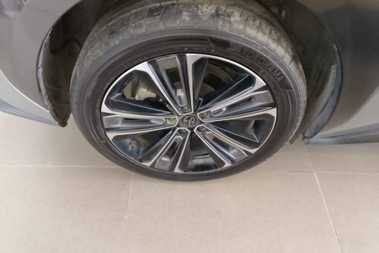 Used Toyota FAW bZ4X 2022 Four-Wheel-Drive High-Performance Premium Edition Exterior 8