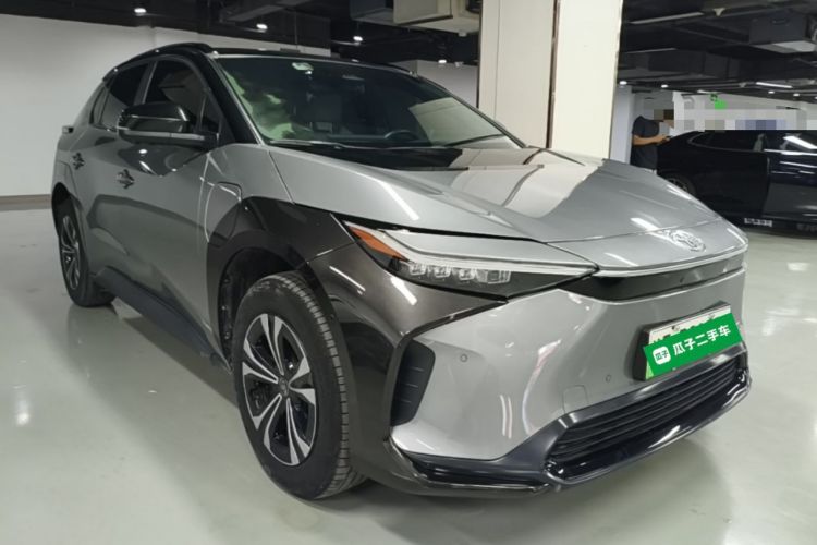 Used Toyota FAW bZ4X 2022 Four-Wheel-Drive High-Performance PRO Edition Front Right 45 Deg