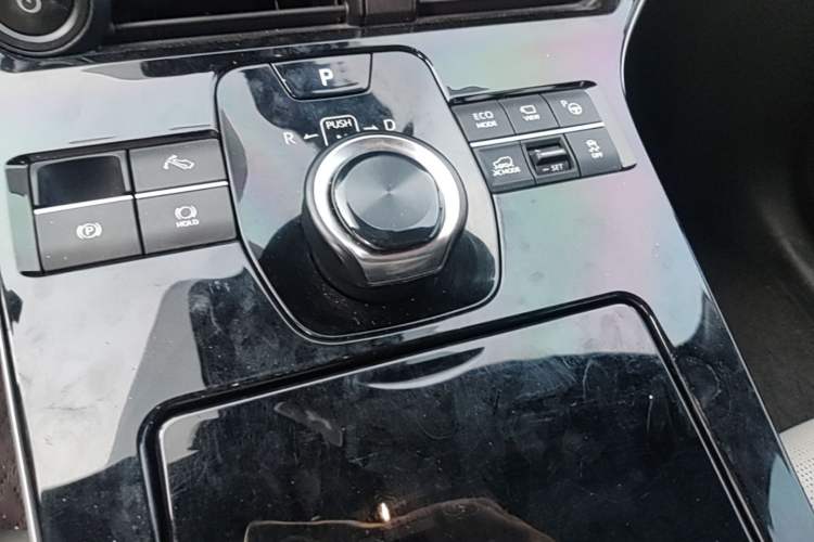 Used Toyota FAW bZ4X 2022 Four-Wheel-Drive High-Performance PRO Edition Gear Lever