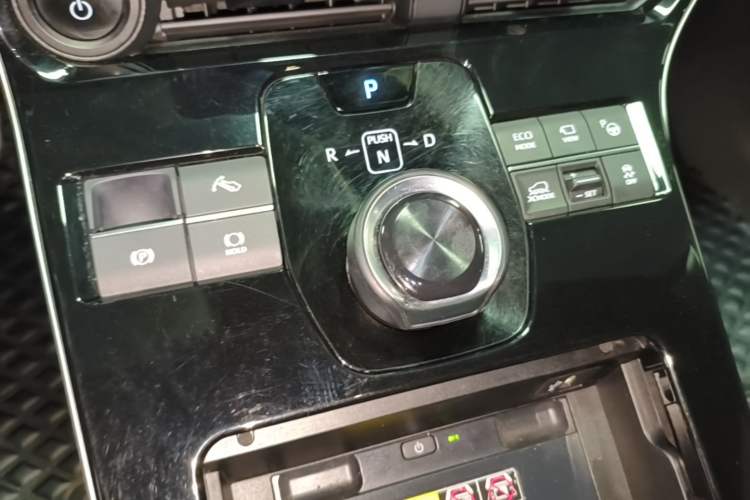 Used Toyota FAW bZ4X 2022 Four-Wheel-Drive High-Performance PRO Edition Gear Lever