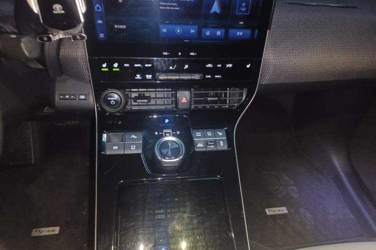 Used Toyota FAW bZ4X 2022 Four-Wheel-Drive High-Performance PRO Edition Gear Lever