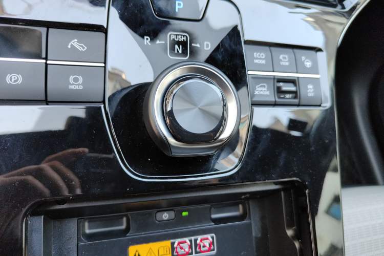 Used Toyota FAW bZ4X 2022 Four-Wheel-Drive High-Performance PRO Edition Gear Lever