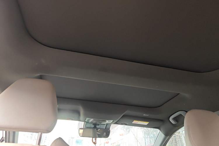 Used Toyota FAW bZ4X 2022 Two-Wheel Drive Long-Range PRO Version Headliner
