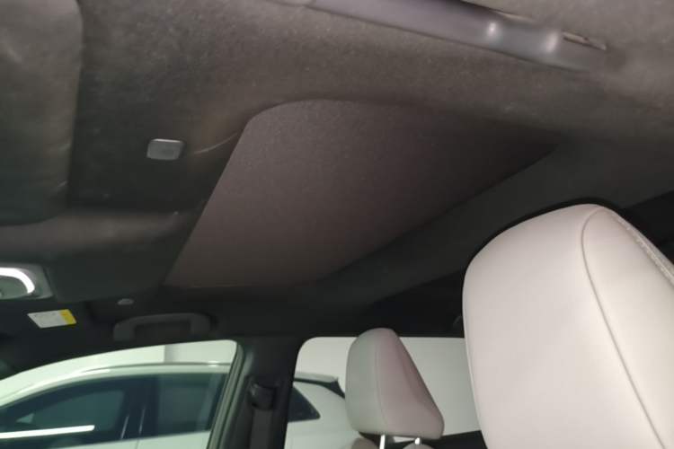 Used Toyota FAW bZ4X 2022 Four-Wheel-Drive High-Performance PRO Edition Headliner