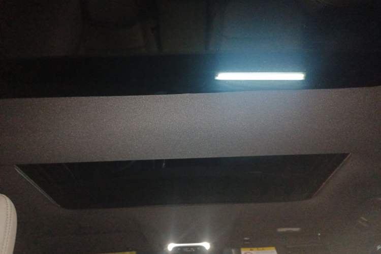 Used Toyota FAW bZ4X 2022 Four-Wheel-Drive High-Performance PRO Edition Headliner