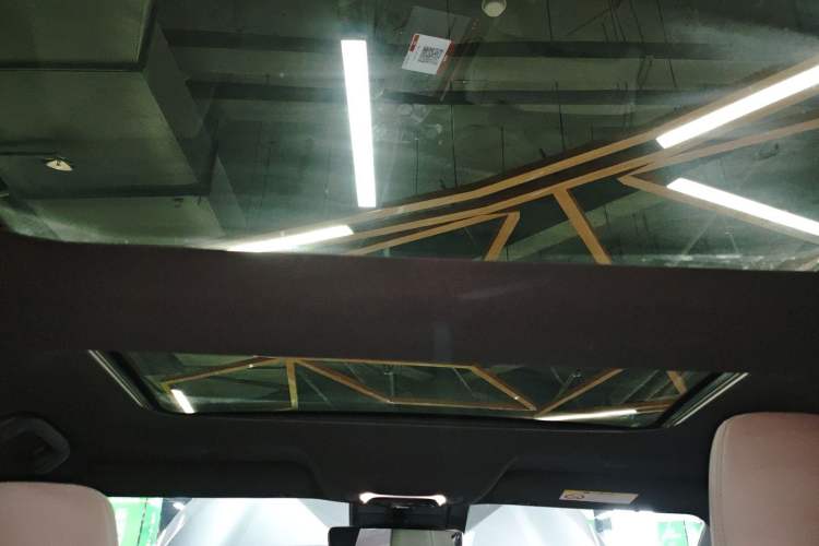 Used Toyota FAW bZ4X 2022 Four-Wheel-Drive High-Performance PRO Edition Headliner