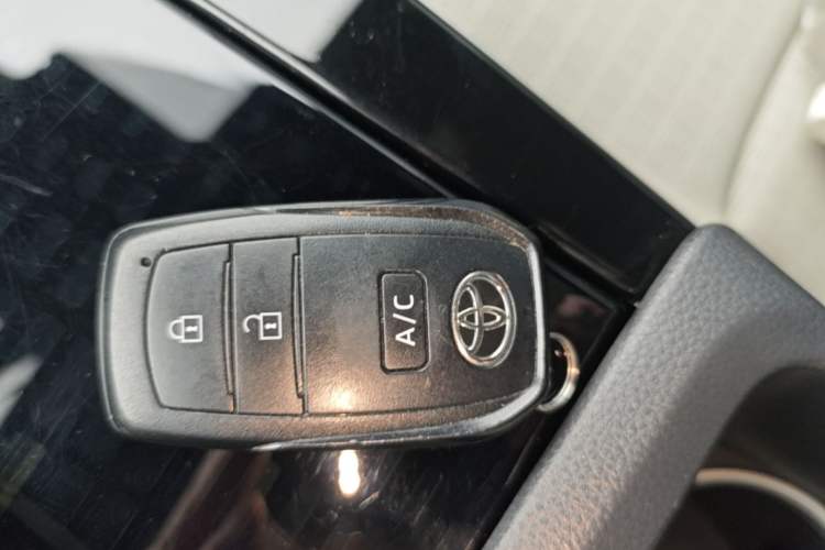 Used Toyota FAW bZ4X 2022 Four-Wheel-Drive High-Performance PRO Edition Interior 1