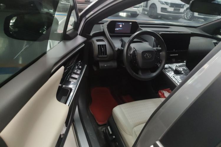 Used Toyota FAW bZ4X 2022 Four-Wheel-Drive High-Performance PRO Edition Interior 3