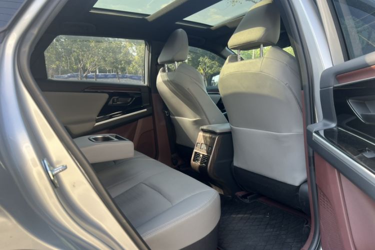 Used Toyota FAW bZ4X 2022 Four-Wheel-Drive High-Performance PRO Edition Interior 3