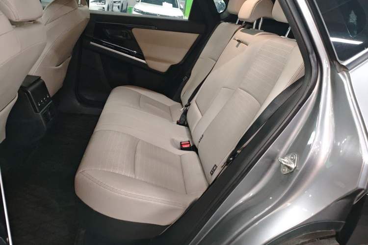 Used Toyota FAW bZ4X 2022 Four-Wheel-Drive High-Performance PRO Edition Interior 4