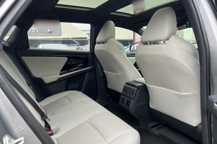 Used Toyota FAW bZ4X 2022 Four-Wheel-Drive High-Performance PRO Edition Interior 5