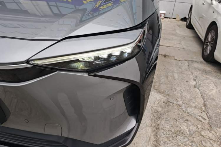 Used Toyota FAW bZ4X 2022 Four-Wheel-Drive High-Performance PRO Edition Left Front Headlight