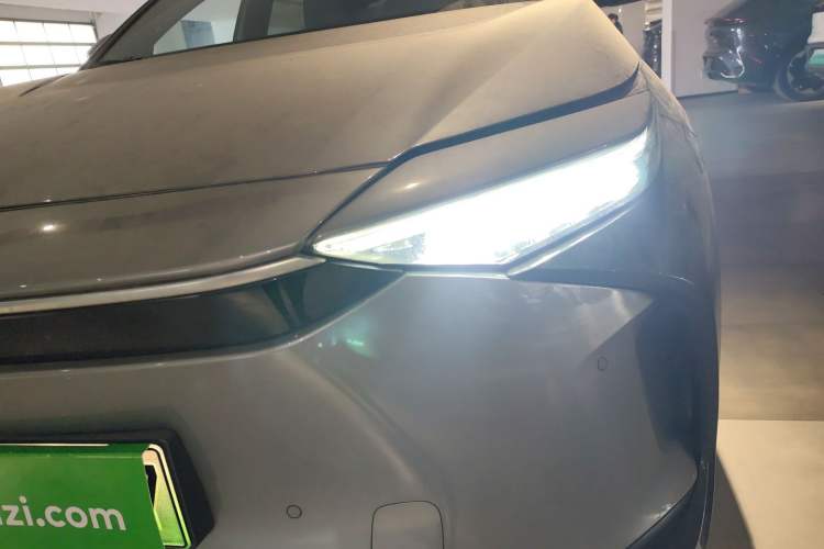 Used Toyota FAW bZ4X 2022 Four-Wheel-Drive High-Performance PRO Edition Left Front Headlight
