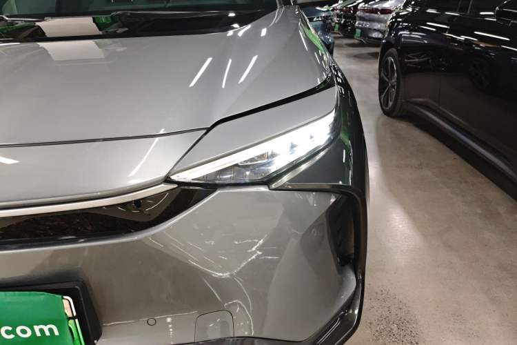 Used Toyota FAW bZ4X 2022 Four-Wheel-Drive High-Performance PRO Edition Left Front Headlight