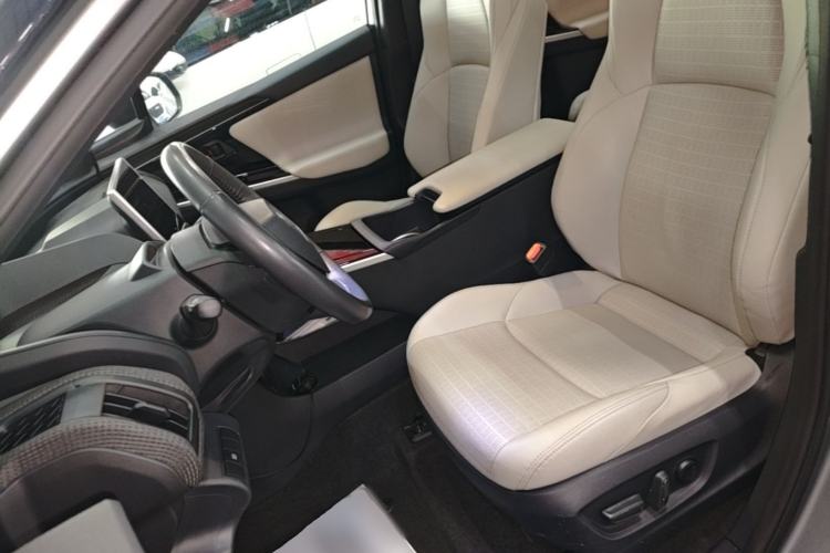 Used Toyota FAW bZ4X 2022 Four-Wheel-Drive High-Performance PRO Edition Left Front Seat