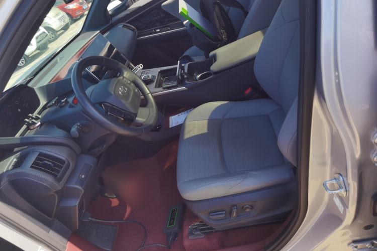 Used Toyota FAW bZ4X 2022 Four-Wheel-Drive High-Performance PRO Edition Left Front Seat