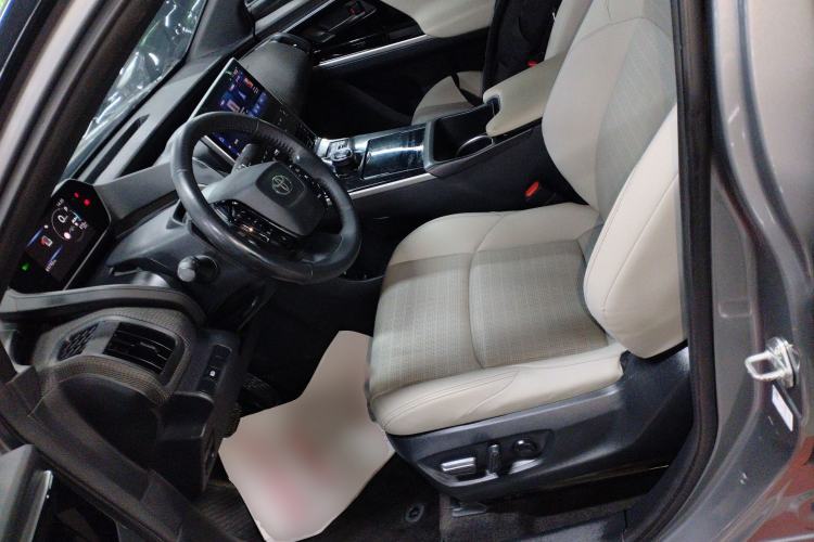 Used Toyota FAW bZ4X 2022 Four-Wheel-Drive High-Performance PRO Edition Left Front Seat