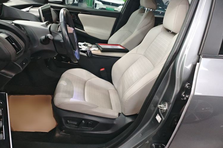 Used Toyota FAW bZ4X 2022 Four-Wheel-Drive High-Performance PRO Edition Left Front Seat