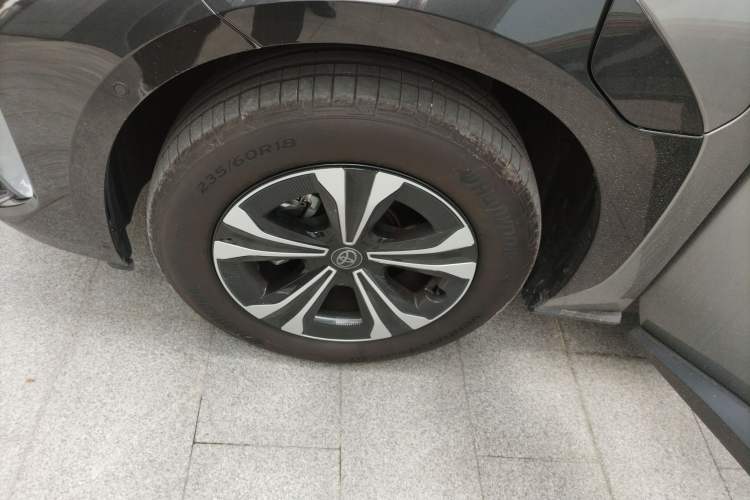 Used Toyota FAW bZ4X 2022 Four-Wheel-Drive High-Performance PRO Edition Left Front Wheel Hub