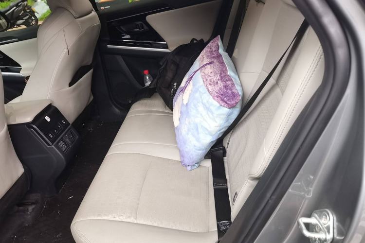 Used Toyota FAW bZ4X 2022 Four-Wheel-Drive High-Performance PRO Edition Left Rear Seat