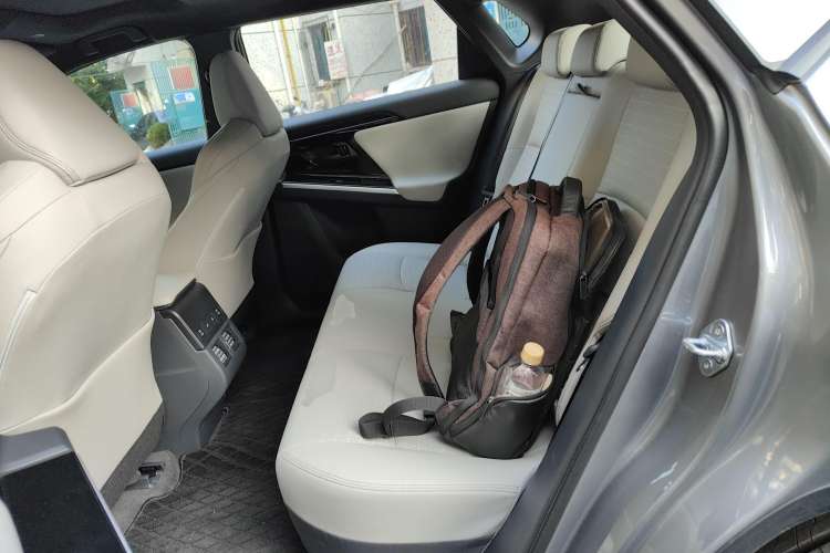 Used Toyota FAW bZ4X 2022 Four-Wheel-Drive High-Performance PRO Edition Left Rear Seat