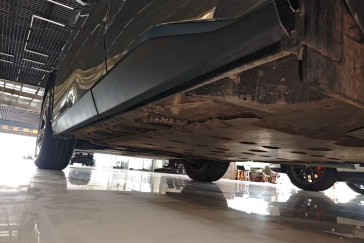 Used Toyota FAW bZ4X 2022 Four-Wheel-Drive High-Performance PRO Edition Left Side Sill
