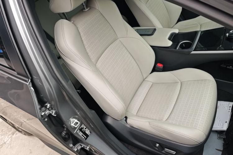 Used Toyota FAW bZ4X 2022 Four-Wheel-Drive High-Performance PRO Edition Right Front Seat