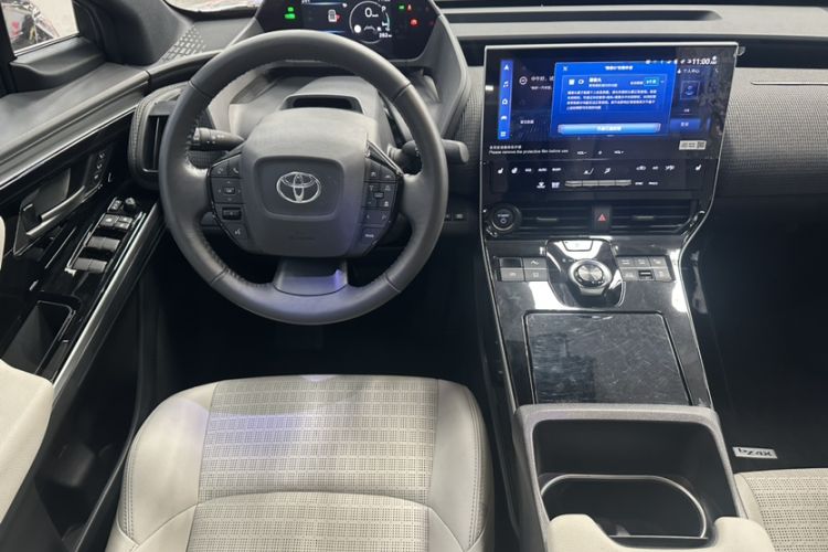 Used Toyota FAW bZ4X 2022 Four-Wheel-Drive High-Performance PRO Edition Steering Wheel
