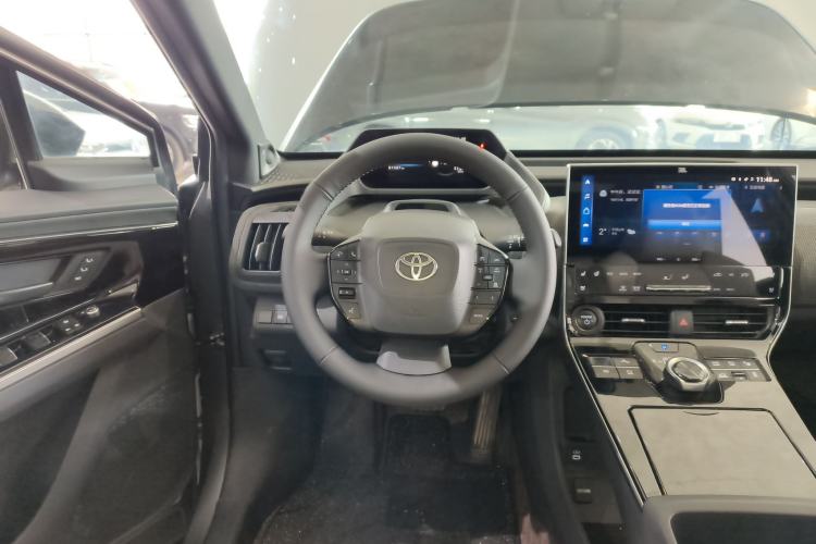 Used Toyota FAW bZ4X 2022 Four-Wheel-Drive High-Performance Premium Edition Steering Wheel