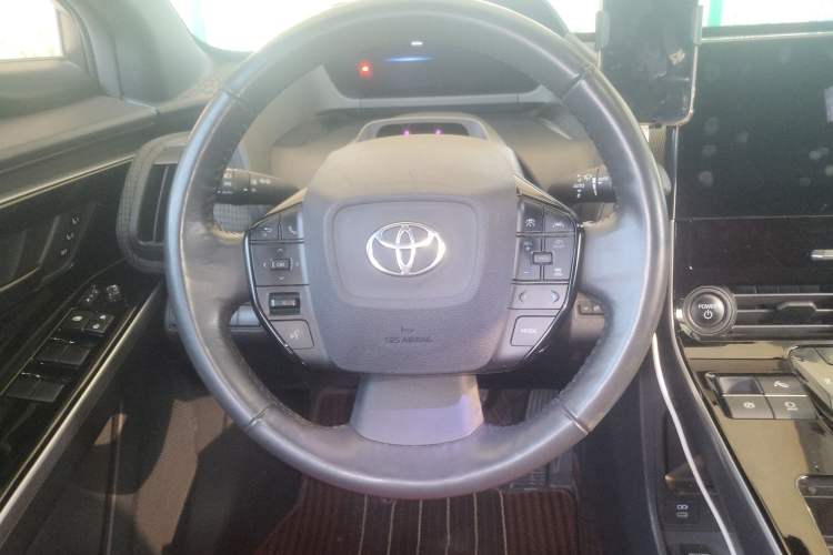 Used Toyota FAW bZ4X 2022 Four-Wheel-Drive High-Performance PRO Edition Steering Wheel