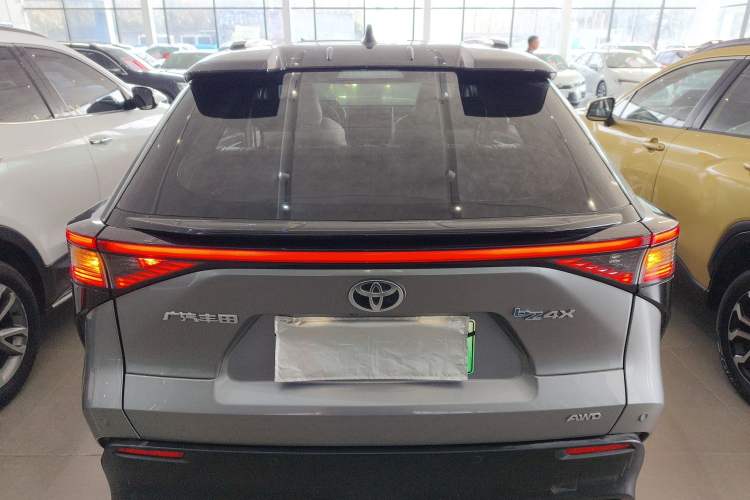 Used Toyota FAW bZ4X 2022 Four-Wheel-Drive High-Performance Premium Edition Trunk