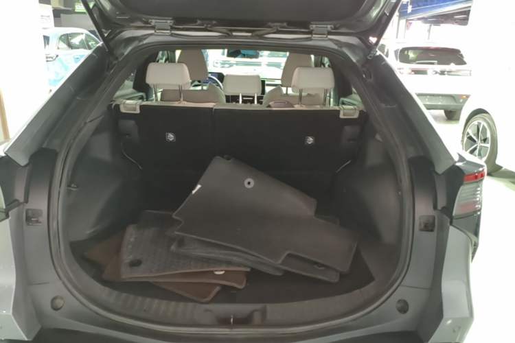 Used Toyota FAW bZ4X 2022 Four-Wheel-Drive High-Performance PRO Edition Trunk