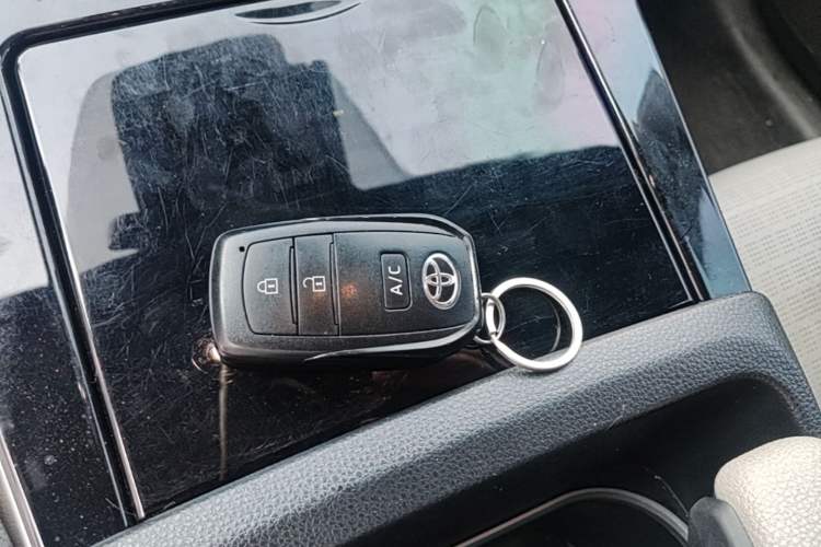 Used Toyota FAW bZ4X 2022 Four-Wheel-Drive High-Performance PRO Edition Vehicle Key