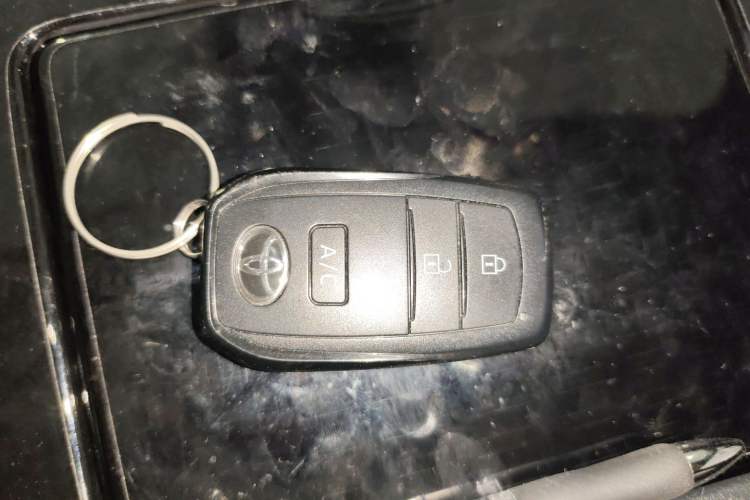 Used Toyota FAW bZ4X 2022 Four-Wheel-Drive High-Performance PRO Edition Vehicle Key