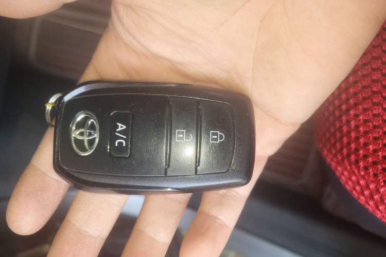Used Toyota FAW bZ4X 2022 Four-Wheel-Drive High-Performance PRO Edition Vehicle Key