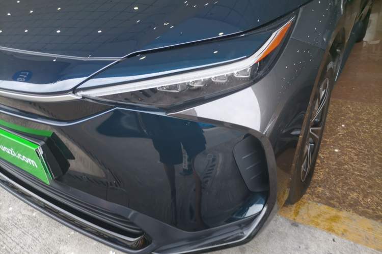 Used Toyota FAW bZ4X 2022 Four-Wheel-Drive High-Performance PRO Edition Left Front Headlight