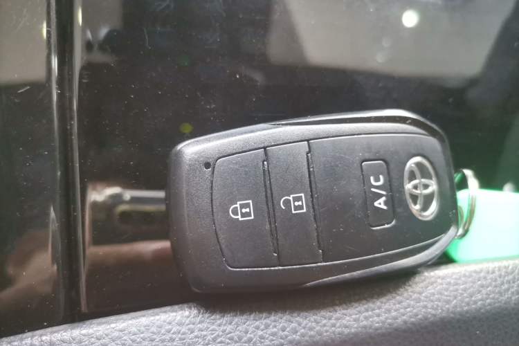 Used Toyota FAW bZ4X 2022 Four-Wheel-Drive High-Performance PRO Edition Vehicle Key